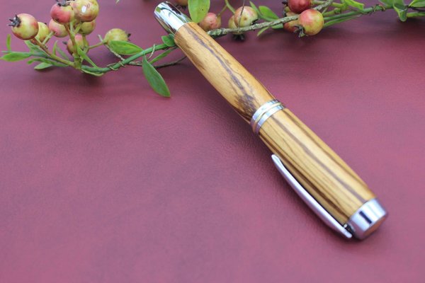 Füller | Füllfederhalter aus Holz ZEBRANO
