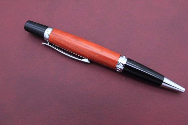 Edler Handgedrechselter Dreh Kugelschreiber aus Holz Padouk