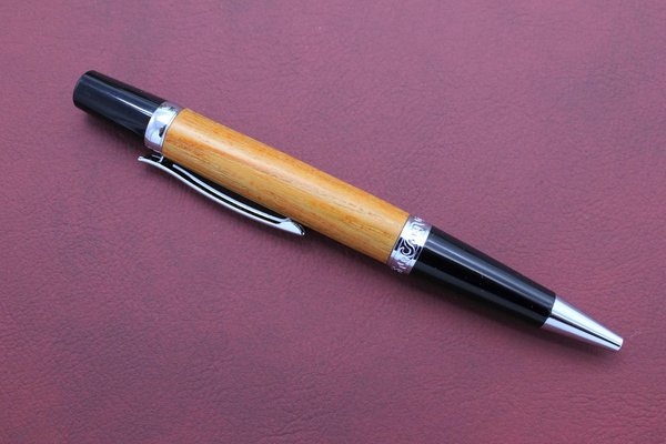 Edler Handgedrechselter Dreh Kugelschreiber aus Holz Teak