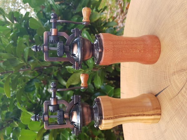 SET Gewürzmühle aus Holz handmade Pfeffermühle Vintage Einstellbar Unikat aus Mahagoni u. Olive